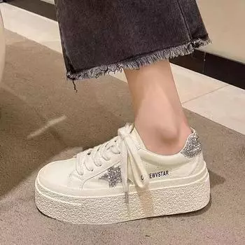 2024 Весна Новые толстые подошвы универсальные белые туфли Star Повседневная мода Спортивные скейтборд обувь Мягкие и удобные одинарные туфли для женщин 35 чёрный