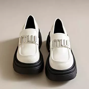 2024 Весна Осень Новые Повседневные Универсальные Модные Толстые Платформы Грубый Каблук Слипоны Лоферы Плоские Туфли Для Женщин 35 чёрный