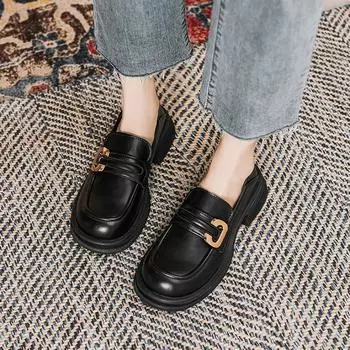 2024 Весна Толстая подошва Кожаные туфли в студенческом стиле 2024 Повседневные лоферы с металлической пряжкой Женские винтажные туфли на толстом каблуке в британском стиле 35