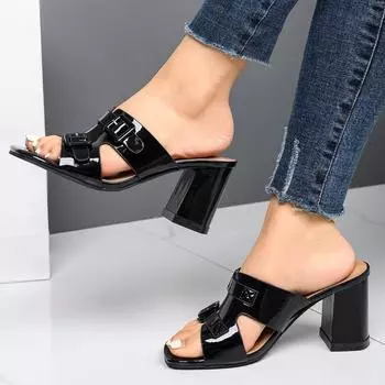 2024 Высококачественные женские летние модные однотонные женские тапочки с открытым носком и пряжкой на толстом каблуке женские тапочки на высоком каблуке 36