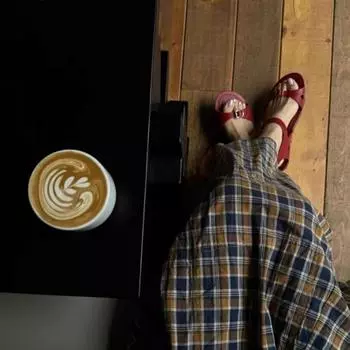 2024 Высококачественные женские сандалии из натуральной кожи с пряжкой на плоской подошве с открытым носком, летние женские простые пляжные туфли Sandalias De Mujer 35 красный