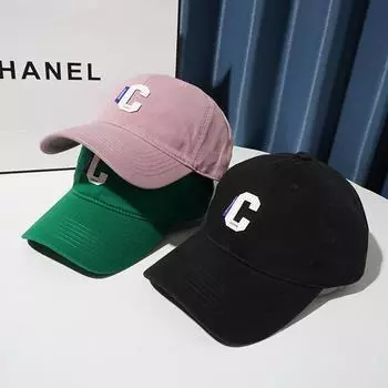 2024 весна и лето новая бейсболка с солнцезащитным кремом и буквой C для женщин, маленькая универсальная кепка с мягким верхом для мужчин Adjustable чёрный