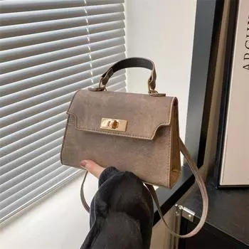 2024 весна и лето новая ручная сумка персонализированная женская ретро повседневная сумка через плечо зарубежная мода маленькая квадратная сумка сумка-мессенджер чёрный