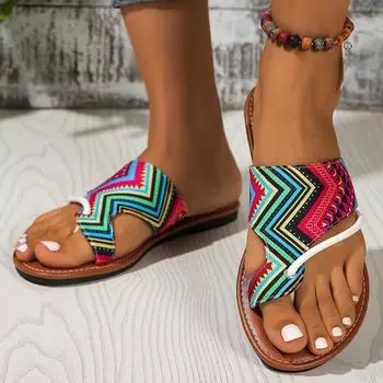 2024 весна и лето новые тапочки большого размера женские с принтом закрывающие пальцы удобные для ношения на улице пляжные классные тапочки женские прилив 36 красный