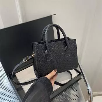 2024 весна новая мода большой вместимости портативная маленькая квадратная сумка сумка-мессенджер повседневная простая мода маленькая квадратная сумка женская чёрный