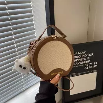 2024 весна новая мода повседневная сумка-мессенджер в иностранном стиле в этом году популярная сумка женская нишевая сумка маленькая круглая сумка Without pendant чёрный