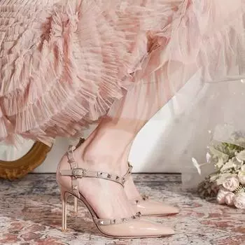 2024 весна новые заклепки заостренный каблук лакированная кожа однословный ремешок средний каблук сумка голова женские туфли тонкий каблук сандалии женские 34
