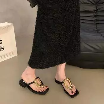 2024 Women s Summer New Fashion Metal Decor Thong Flip Flops Woman Shoes Low Heel Casual Sandals Ladies Designer Slippers 35 чёрный