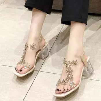 2024 Женские летние новые роскошные дизайнерские женские сандалии Diamond для отдыха на открытом воздухе, удобные вечерние платья, женские туфли на высоком каблуке, большие размеры 34 чёрный