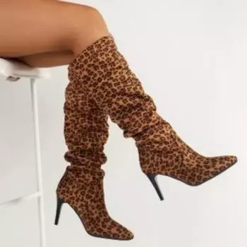 2024 Женская обувь Большие размеры Женские сапоги до колена Современные сапоги без застежек Женские леопардовые плиссированные туфли с острым носком на тонком каблуке Женские 35