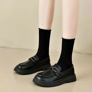 2024 Женская обувь Модные весенние и осенние туфли с круглым носком и неглубоким вырезом, однотонные, на низком каблуке, с металлическими украшениями, женские мокасины 35 чёрный