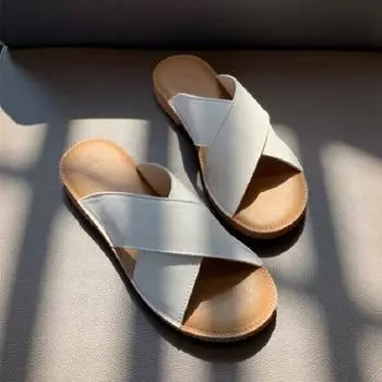 2024 Женская обувь Модные женские сандалии с пряжкой Летние однотонные уличные плоские повседневные женские пляжные сандалии 35 чёрный