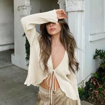 2024 Женские плиссированные простые рубашки весна-осень шикарные длинные расклешенные рукава V-образный вырез завязывающиеся кардиганы топы для повседневной вечеринки улицы S бежевый