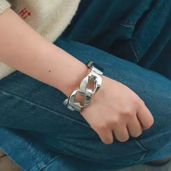 2024 Женские ретро-браслеты со стальным ремнем в стиле хип-хоп Simple Temperament серебряный