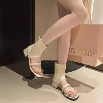 2024 Женские римские сандалии до середины голени Дышащие ботинки Женская мода Повседневная обувь на низком каблуке Модные шлепанцы Сандалии Женская обувь 35