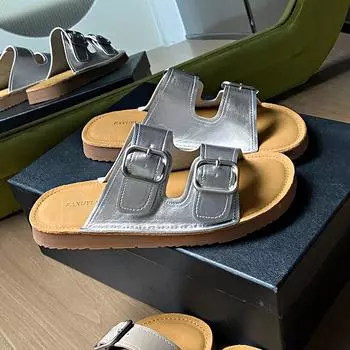 2024 Женские сандалии Тапочки Пляжные тапочки с двумя пуговицами Пробковые тапочки Фабричный сток Плоские туфли Уличные сандалии Дизайнерская роскошь 35 бежевый