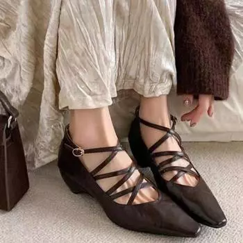 2024 Женские туфли-лодочки из натуральной кожи, весна-лето, новые туфли, женские туфли с пряжкой на ремешке, офисные туфли для работы в римском стиле 35 чёрный