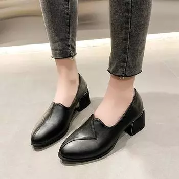 2024 Женские туфли с острым носком на плоской подошве, женские весенние туфли без застежек для офиса, красные туфли на плоской подошве, женские повседневные модные удобные туфли из желе 35 чёрный