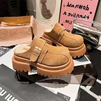 2024 Женские удобные и теплые тапочки на толстой подошве и высоком каблуке. Зимние новые женские нескользящие тапочки с носками на каблуках. 35