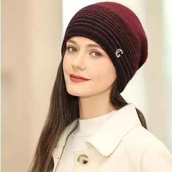 2025 1pc Women s Maroon Beanie with Metal G-Logo - Elastic Stretch Fit, Lightweight Warm Winter Hat for Casual Outings & Holiday Parties
