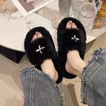 2025 autumn and winter new curly hair slippers women s Korean version of fashion outer wear low-heeled open-toed one-word fluffy slippers women 35 чёрный