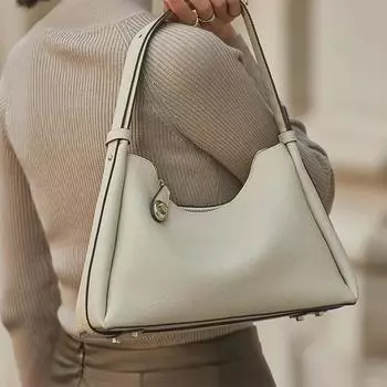 2025 Черная женская сумка через плечо из коровьей кожи: Стильная многофункциональная сумка-мессенджер 30cm x 10cm x 21cm