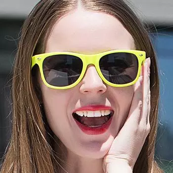 2025 г. Трендовые солнцезащитные очки с защитой от УФ-излучения из Европы и Америки - Горячая распродажа Black