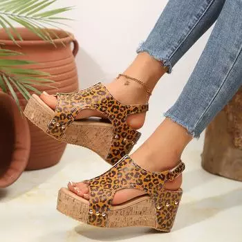 2025 импортная торговля большой размер женская обувь скошенный каблук толстая подошва ретро рыбий рот женские сандалии полые повседневные липучки римские сандалии 36 белый