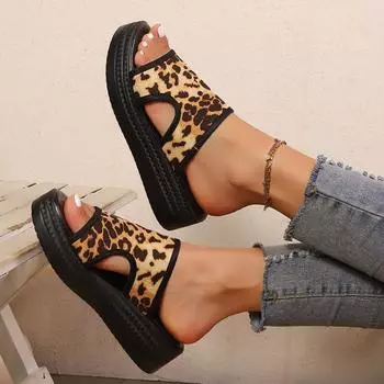 2025 импортная торговля новые летние европейский и американский стиль модные женские большие размеры однотонные толстые подошвы с покатым каблуком крутые тапочки 36