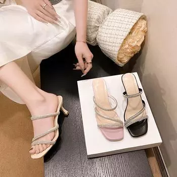 2025 Интернет-знаменитости новые универсальные туфли с увеличенным ростом, стразы, нишевый дизайн, неглубокий высокий каблук, одно слово, перетаскивание 35 розовый