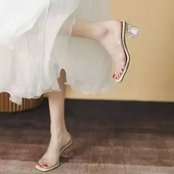 2025 летние новые прозрачные босоножки женские на среднем толстом каблуке с кристаллами на высоком каблуке в стиле феи с классными тапочками 34