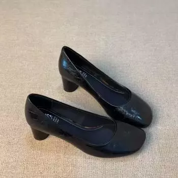 2025 летние новые туфли из коровьей кожи простые туфли для бабушек с небольшим носком на среднем каблуке с одной педалью для поездок на работу тонкие удобные туфли на толстом каблуке для женщин 35 лавандовый