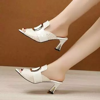 2025 летняя новинка со стразами, одно слово, квадратная голова, открытый носок, высокие каблуки, крутые тапочки, женские туфли на толстом каблуке, тапочки в форме рыбьего рта 35 зелёный