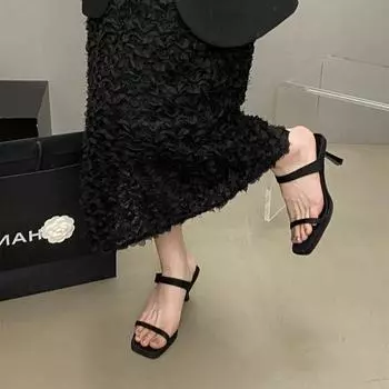2025 лето новая интернет-знаменитость с юбкой на высоком каблуке сандалии женская одежда мода сексуальный тонкий каблук с классными тапочками 35 чёрный