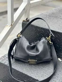 2025 Мягкая кожаная сумка через плечо подмышкой Женская сумка из натуральной овчины Cloud Bag Premium 2025 Новая сумка через плечо для женщин 25.5x8x18cm белый