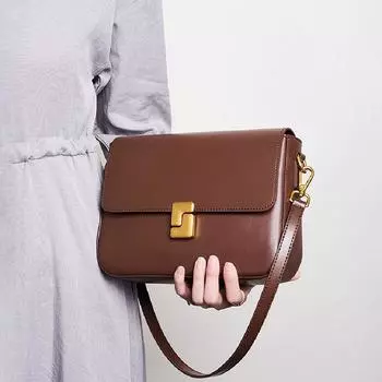 2025 Натуральная кожа Женская сумка через плечо Роскошный дизайн Маленькая квадратная сумка из коровьей кожи Женская сумка через плечо для поездок на работу Дамский подарок