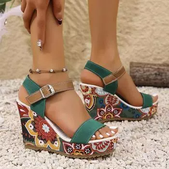 2025 new European and American fashion printed round head one-word buckle women s casual large size wedge sandals 35