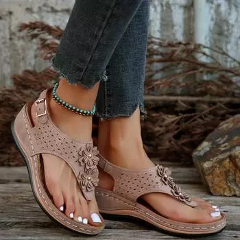 2025 new European and American summer wedge sandals flower clips wedge heel beach sandals solid color large size spot 35 чёрный