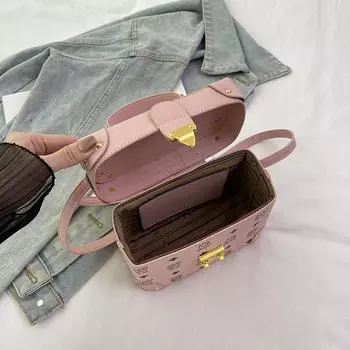 2025 new French light luxury lazy style handbag retro printed box bag women s commuting women s bag Size [Bottom length 18 height 13] жёлтый