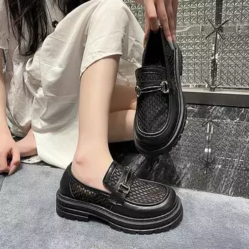 2025 New Ladies Mesh Loafer Shoes Large Size Hollow Ultra Soft Versatile Thick-soled Slip-on Single Summer Breathable Sandals 35 чёрный