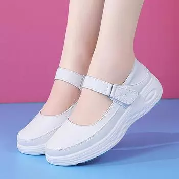 2025 new nurse shoes women s spring and autumn Korean version white flat breathable hospital comfortable non-slip soft-soled white shoes 34