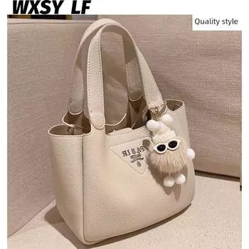 2025 New Popular Vegetable Basket Bucket Bag Premium Texture Handbags Women Versitile Fashion Shoulder Messenger Bag Milk White [send pendant]]