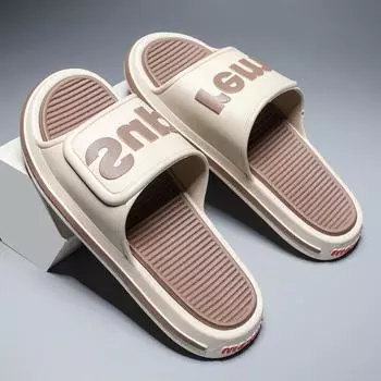 2025 new slippers men s outdoor wear summer fashion simple Douyin same home indoor wear-resistant cool slippers shoes 40-41