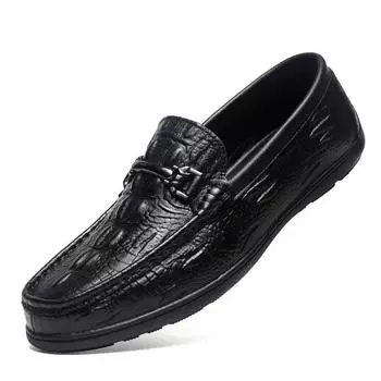2025 new spring crocodile pattern men s beanie shoes, flat-heeled lazy British soft-soled black casual leather shoes 39