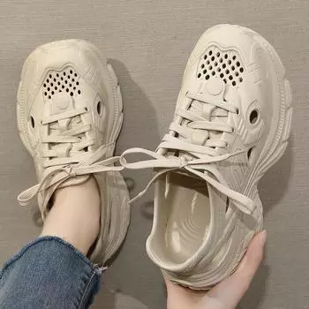 2025 new summer non-slip sandals step on shit feeling thick sole heightening hole shoes women wear versatile dad shoes women 36 белый