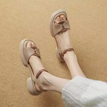 2025 new summer women s fashion outer wear versatile Roman muffin thick sole word with flat sandals women s summer tide 35