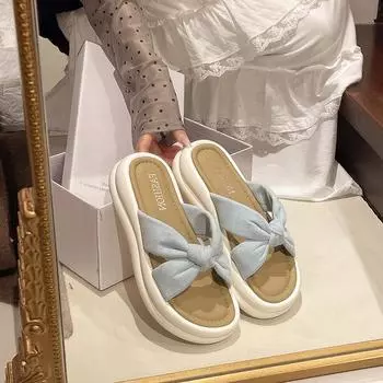2025 new thick-soled cool slippers women s summer wear high-end cross-belt fashion word casual seaside beach shoes 35