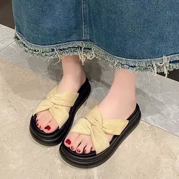 2025 new thick-soled slippers women s summer outer wear round head hollow cross belt casual fashion flat-bottomed cool slippers 35