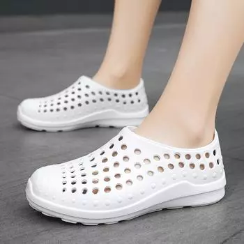 2025 new Vietnamese slippers breathable slippers sandals summer men s fashion outdoor solid color hole shoes Shoes 36 белый