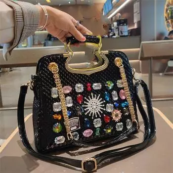 2025 Новая модная сумка-подмышка с бриллиантами большой емкости с темпераментной цепью
